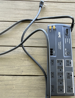 APC Power-Saving SurgeArrest 11-Outlet Surge Protector 120V 15A