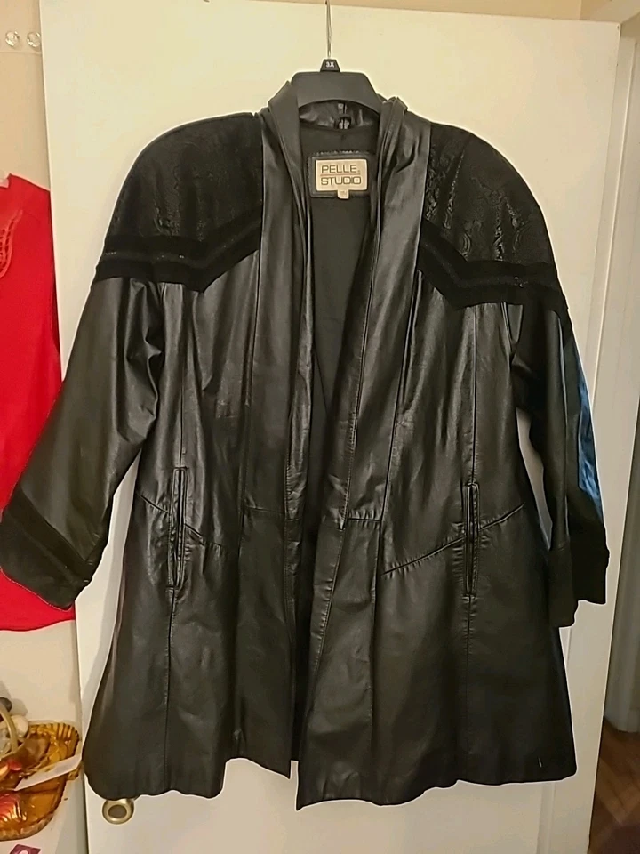 Abrigo Pelle Studio hasta el muslo de cuero negro para mujer cachemira en relieve-grande