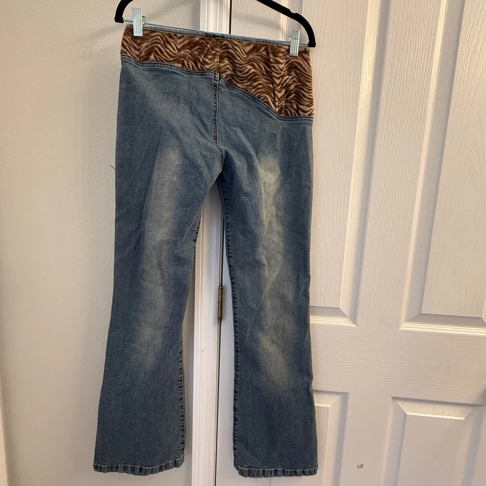Vintage Dead stock asymmetrical Denim Zebra Print Brand- Yi Jue Y2K 90s - Image 3 of 4