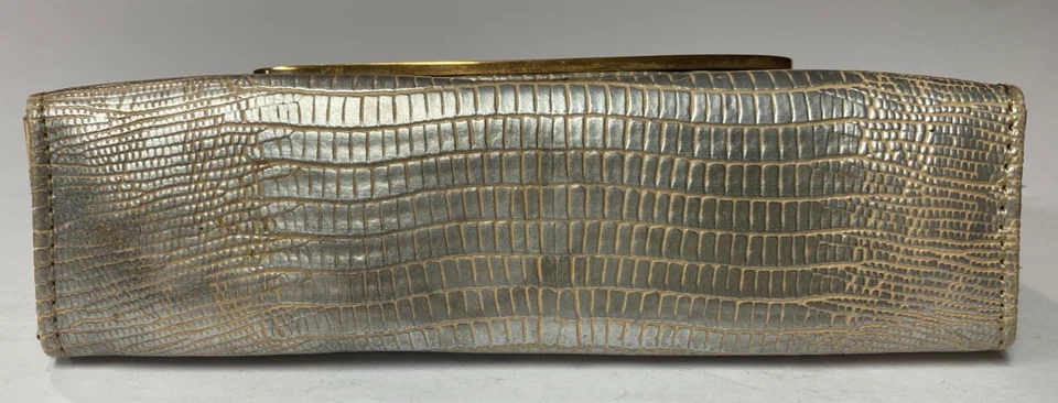 Embreagem noturna Judith Leiber couro falso metálico jacaré cristais Swarovski - Imagem 2 de 4