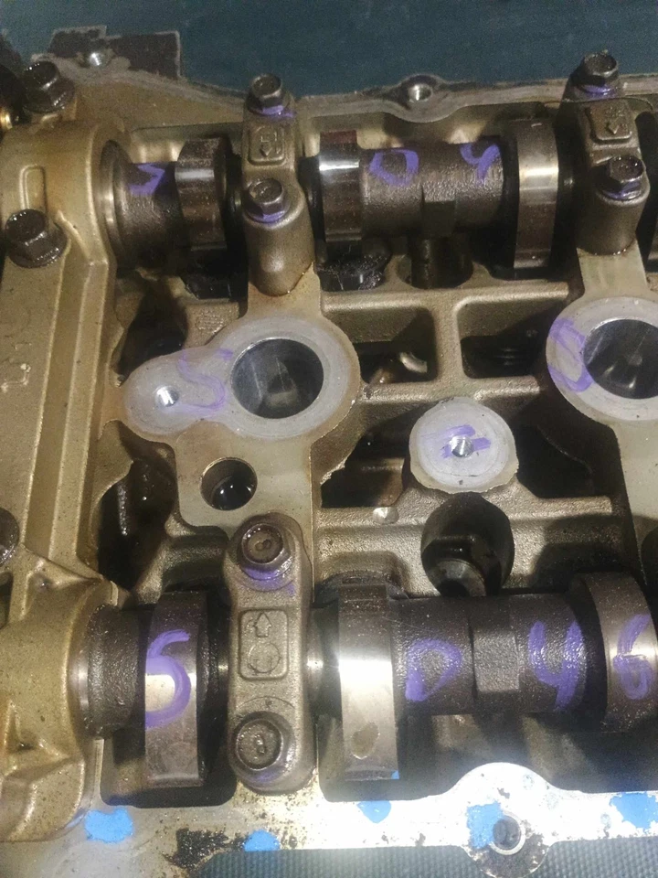 Culata delantera izquierda OEM MITSUBISHI ENDEAVOR 2004-2011 Foto 3 de 4