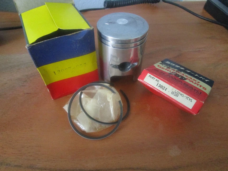 Pistón Kawasaki G3 G4G5 KD100 KH100 KM KE KV.040 y anillo N.º de parte: 13027-057/13024-050 Foto 4 de 4