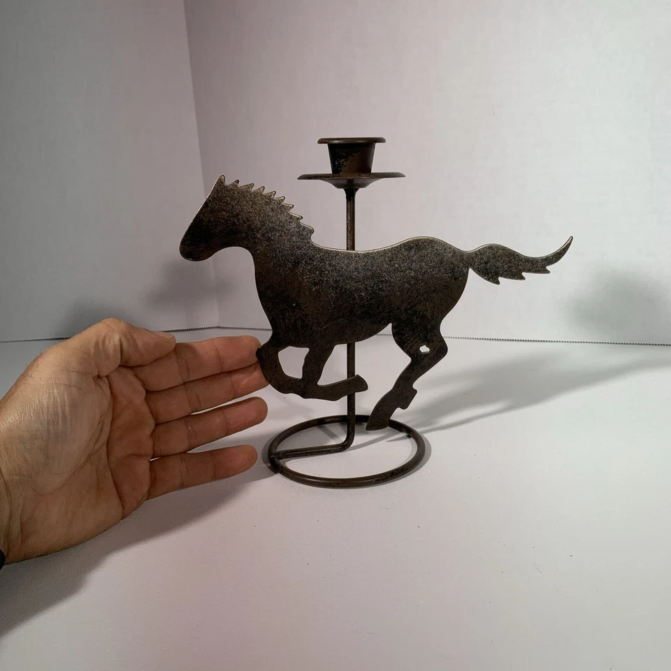 Candelabro vintage de metal para caballo decoración de vaquero occidental Foto 2 de 4
