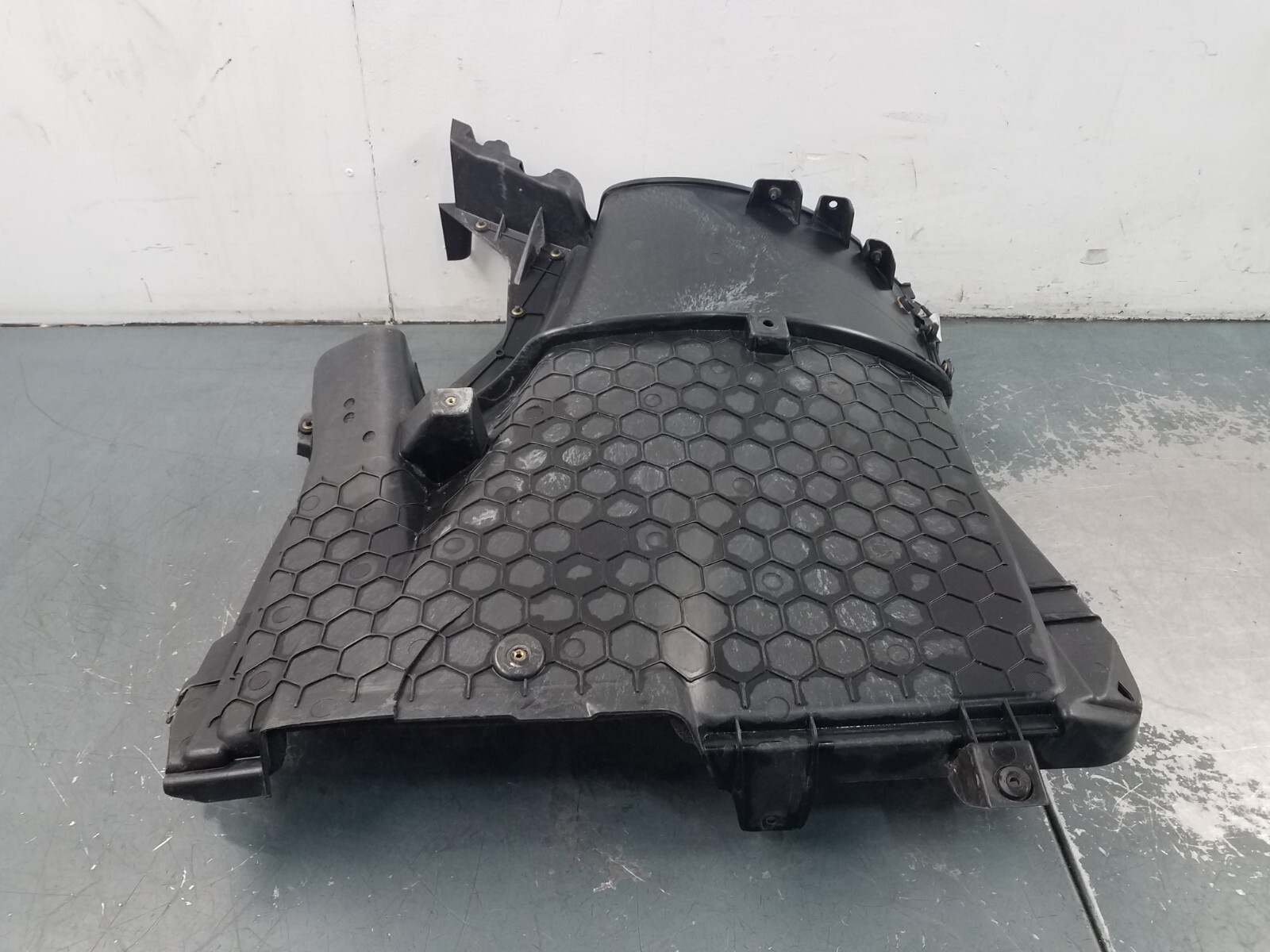 2021 McLaren 765LT Left Rear Air Duct Guide Panel  - * #5537 C7