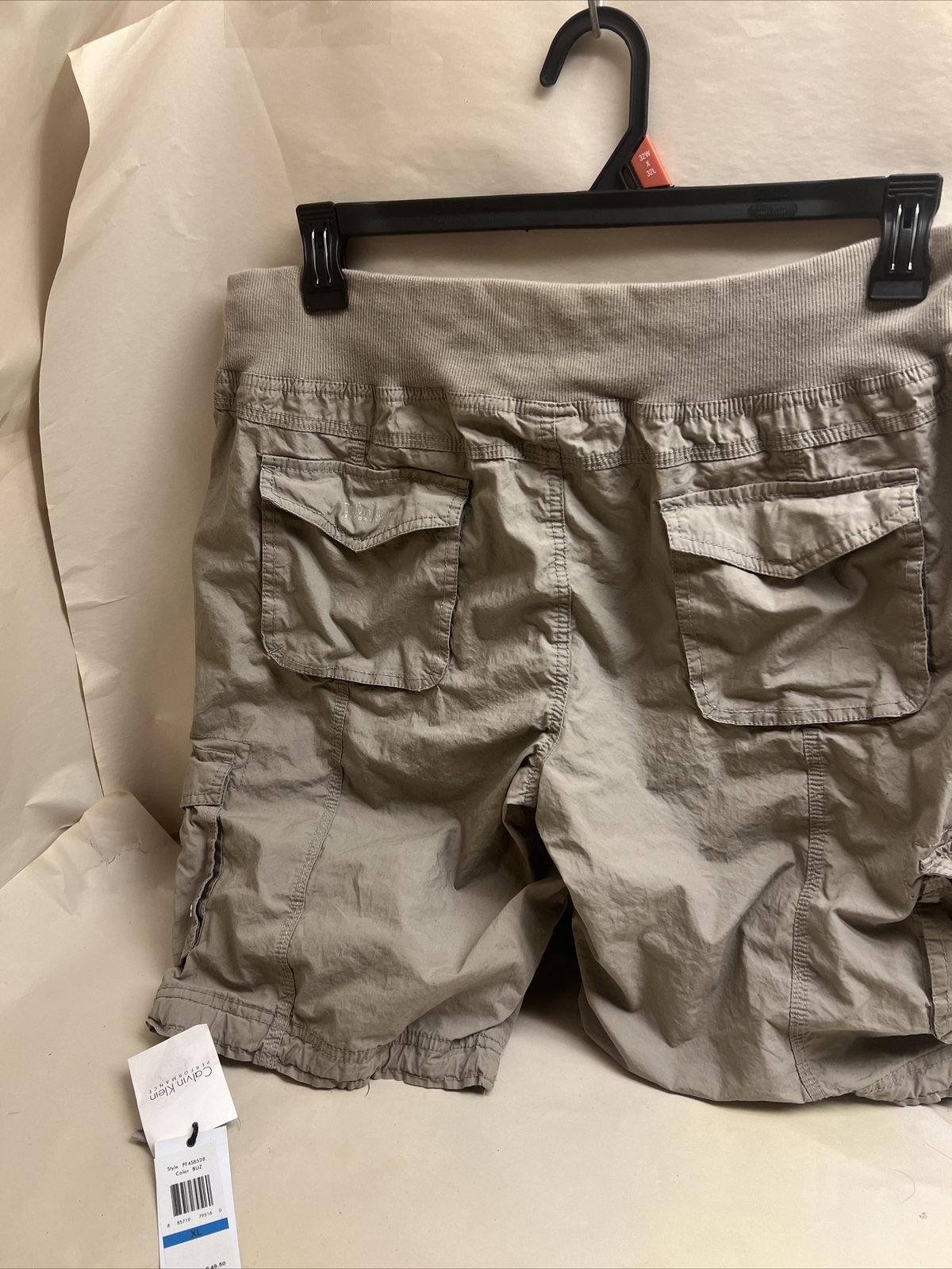 Calvin Klein Mens Sz XL  Cargo Shorts Beige Zip Button Pockets Flat Front image 5