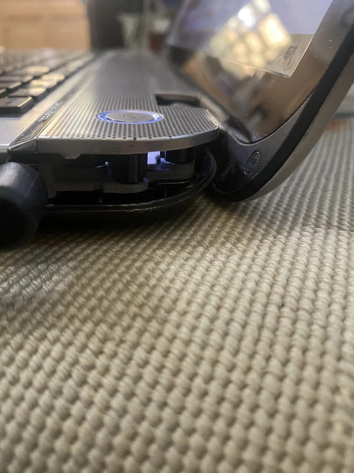 portátil satelital toshiba i7 Foto 3 de 4