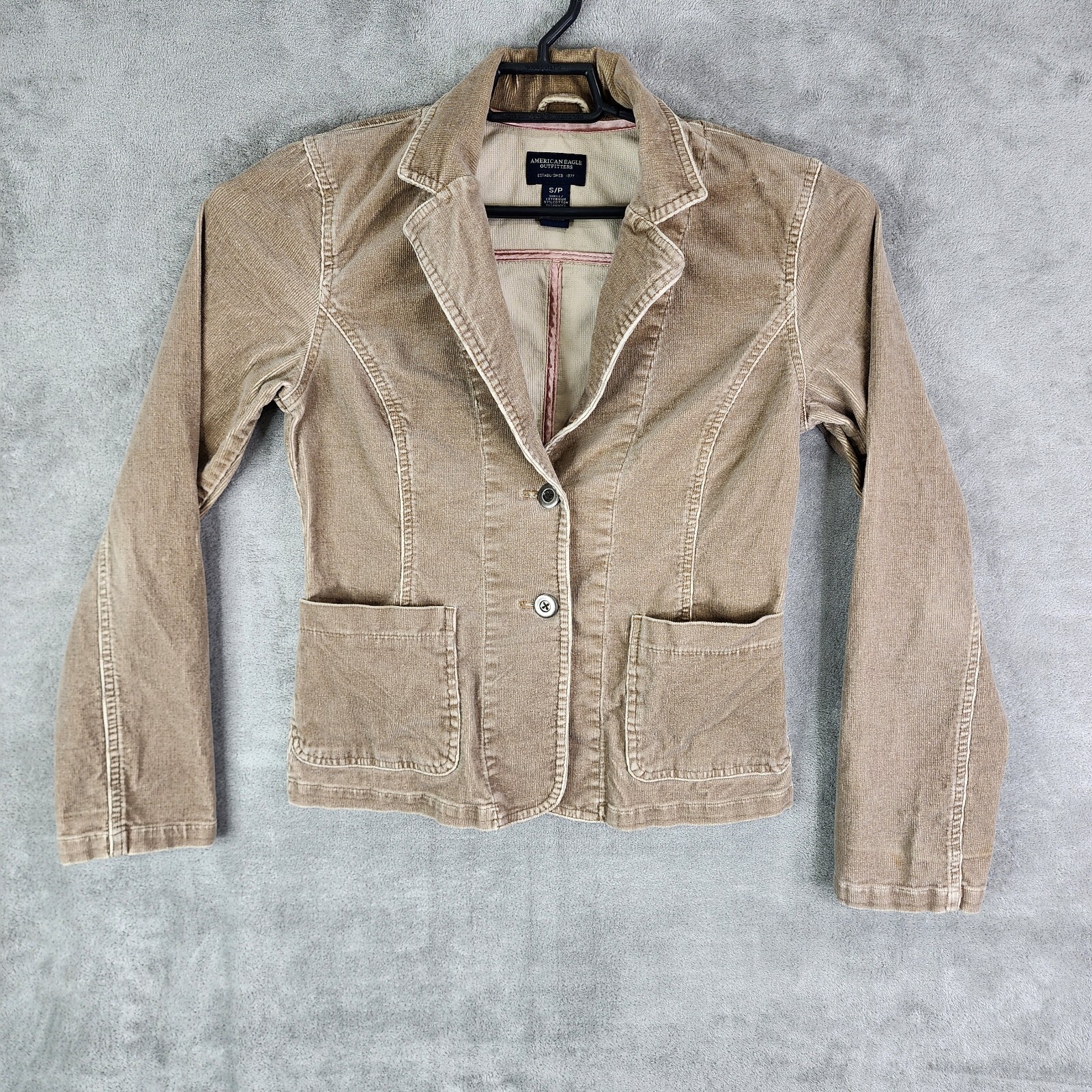 American Eagle Beige Corduroy Fitted Jacket Button Front Long Sleevew Size Small