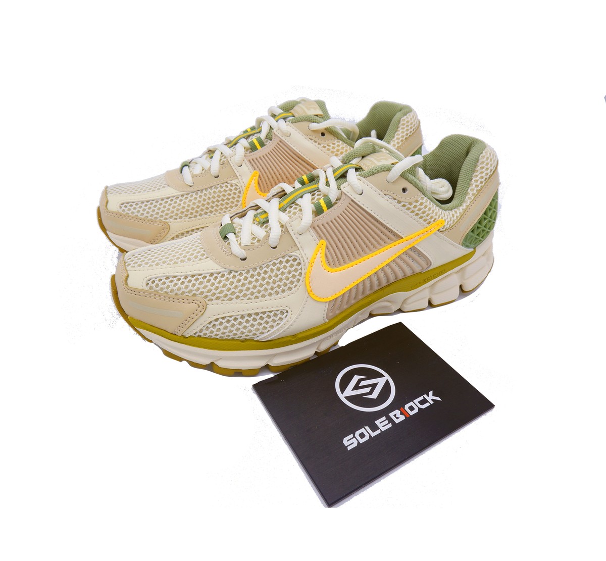 Nike Wmns Air Zoom Vomero 5 Pale Ivory Oil Green FQ6868-181 | eBay