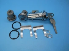 73 74 75 76 77 78 79 Chevrolet GMC Truck Glove Box and door Locks 2 GM Keys