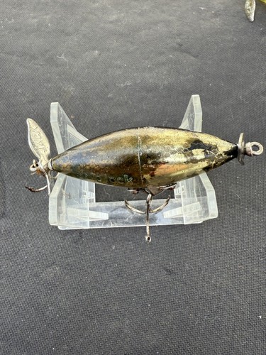 TOP TACKLE INDUSTRIES Leurre articulé 16cm 50gr 6 couleurs