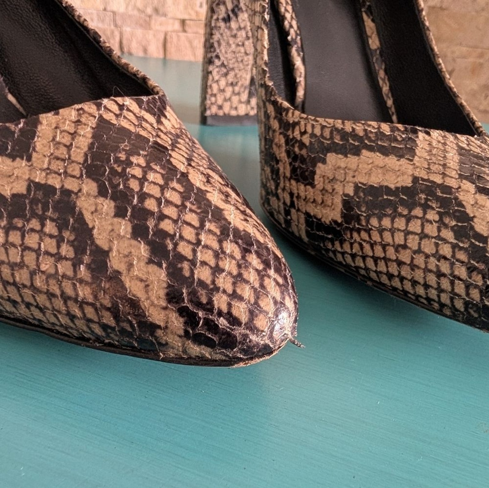 M.Gemi Made In Italy Lustro Snake-Embossed Python Leather Block Heel Pumps EU 38 image 6