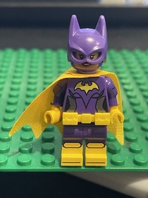 LEGO BATMAN BATGIRL ROBIN ALFRED - THE LEGO BATMAN MOVIE-70917-sh0315 Sh0415 ETC