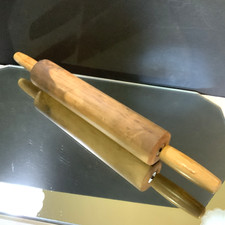 Vintage Wood Rolling Pin Farmhouse 16 1/2 in overall Lenth Rustic Cottage 62