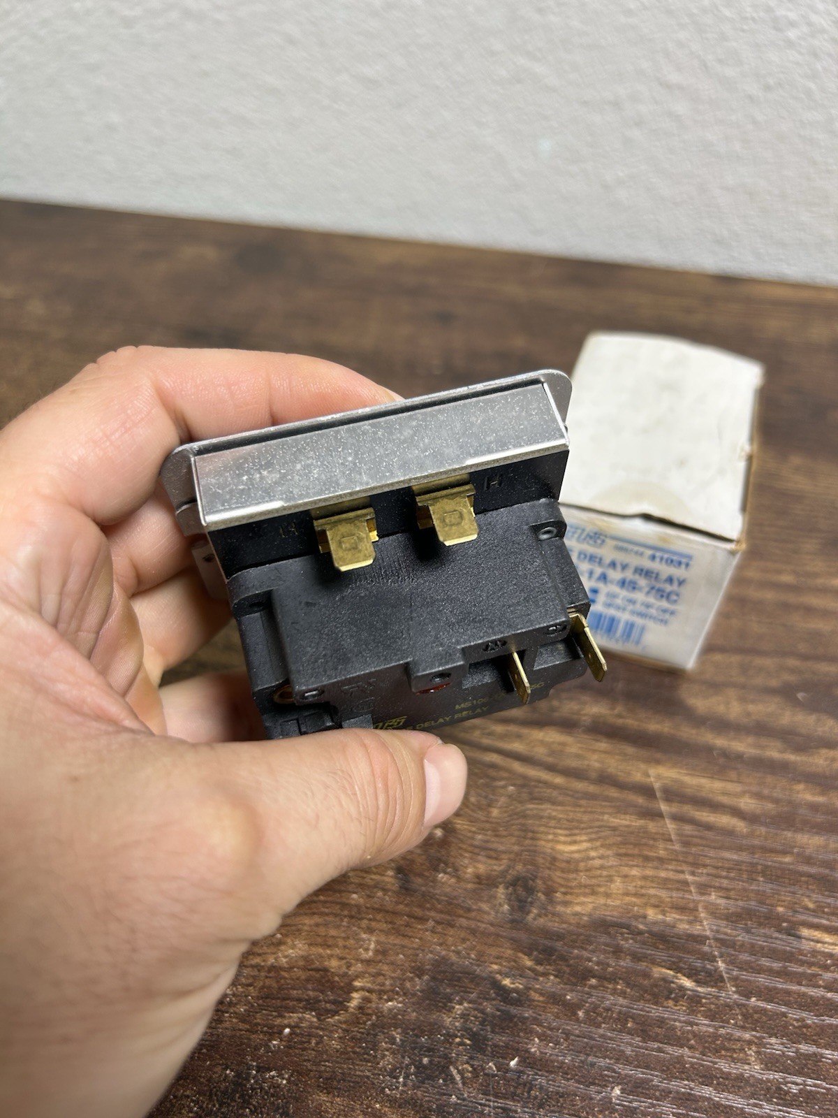 MARS S106-1A-45-75C F582 L36-824 TIME DELAY RELAY SPST, 40-ON 75-OFF, NEW