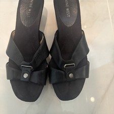 Nine West Womens Size 8M Wedge Heel Black Lea...