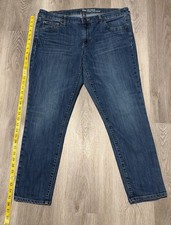 Women s Gap Girlfriend Dark Blue Wash Jeans Size 14 26 inseam Tapered Leg
