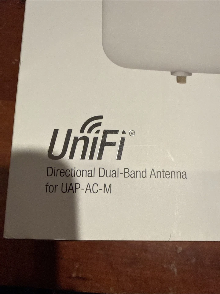 Ubiquiti Networks UMA-D Wireless Antenna - Directional Dual-Band for UAP-AC-M - Image 3 of 4