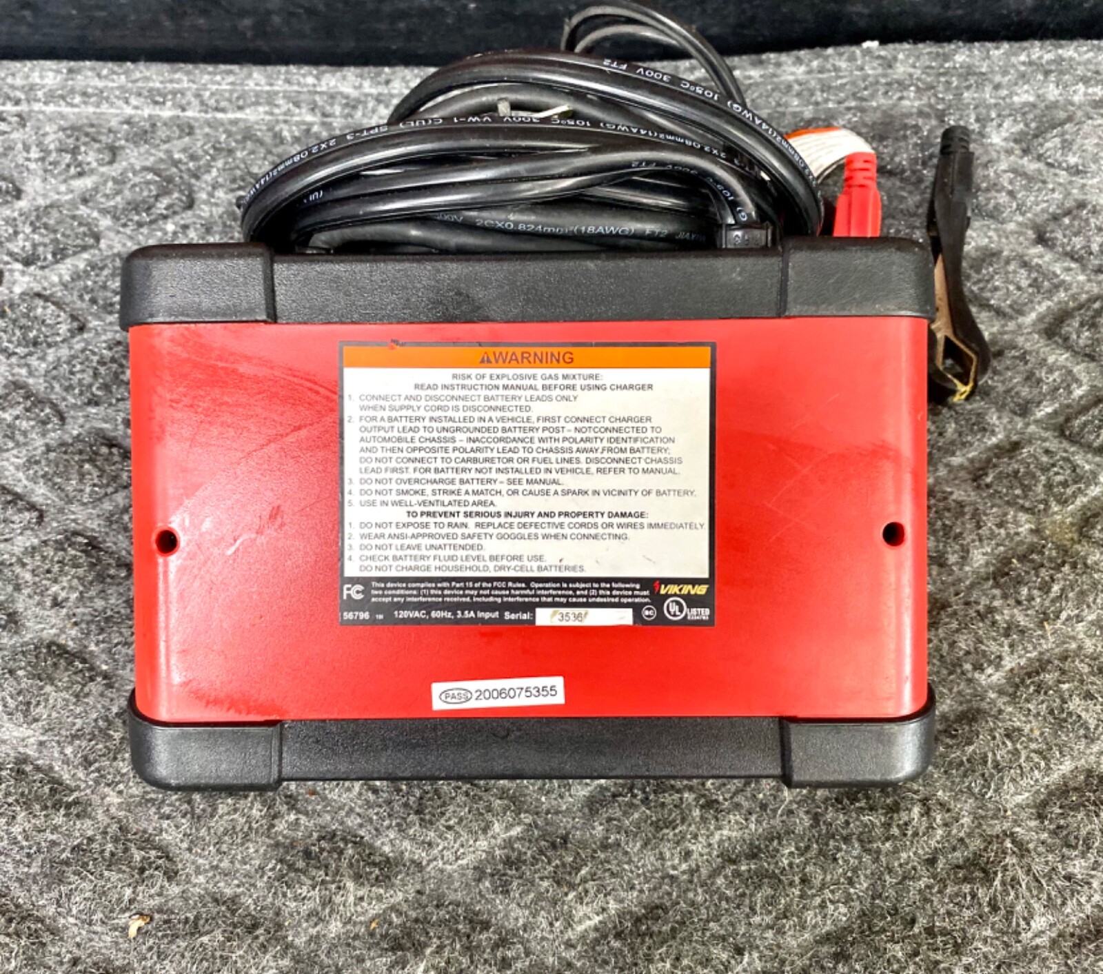 VIKING 2/8/15 Amp Automatic Microprocessor Controlled Battery Charger