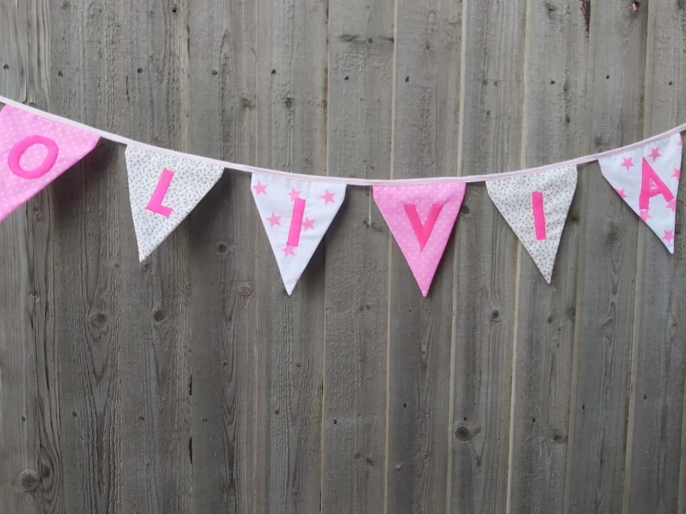 Banner de tela con nombre personalizado para niñas y niños Foto 3 de 4