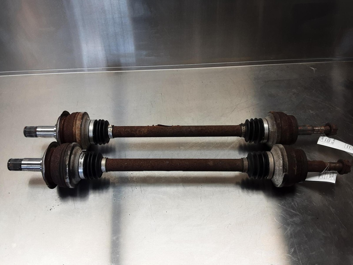2005-2010 Chrysler 300c OEM Rear Axle Shafts 05037802AC 05037803AC