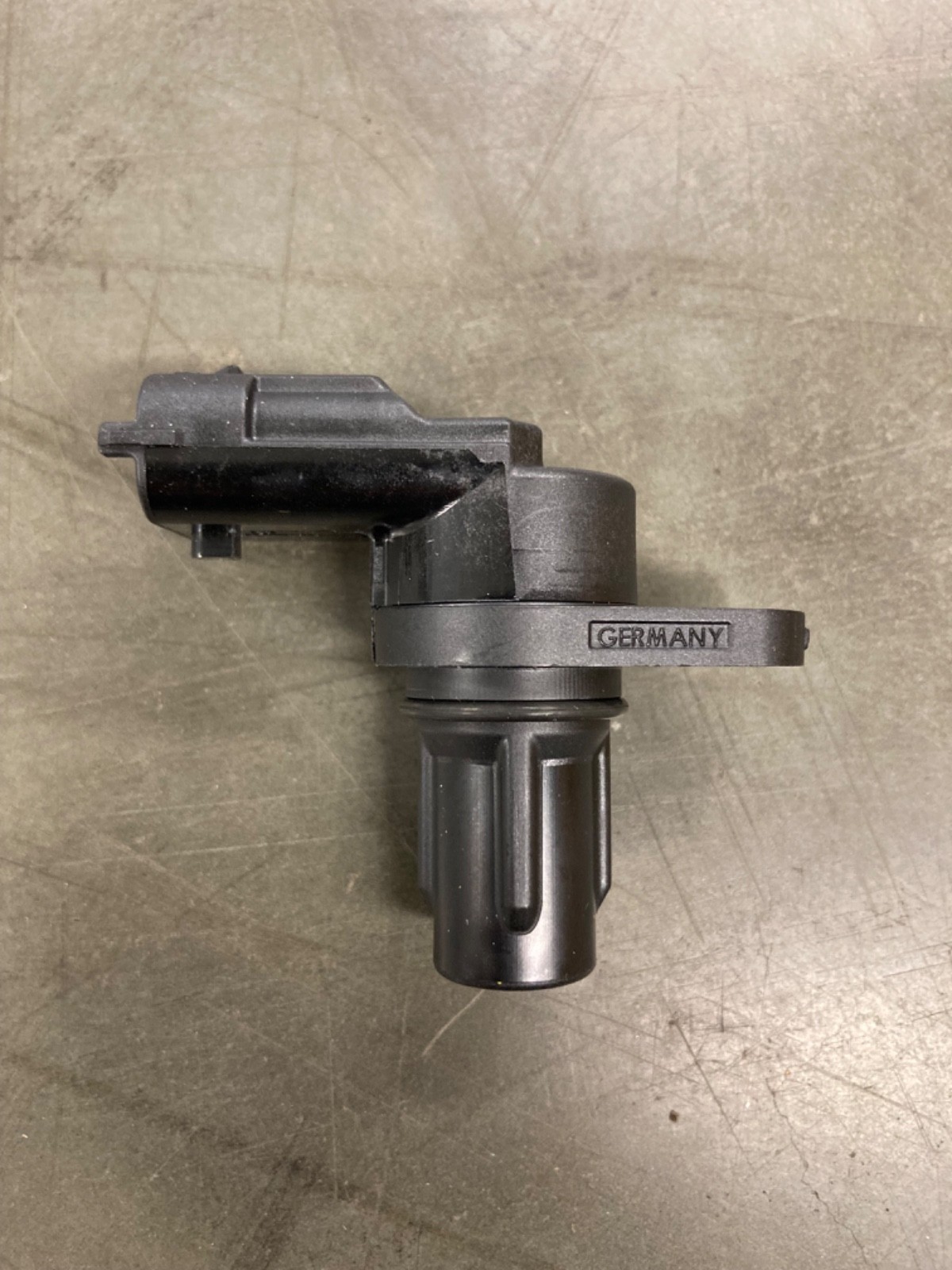 OEM Maserati 2013-2020 V6 Turbo Camshaft Timing Sensor 224573
