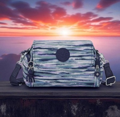 50 % RABATT UVP £88 Kipling Danita kleine Umhängetasche mit magnetischem Klappverschluss oben