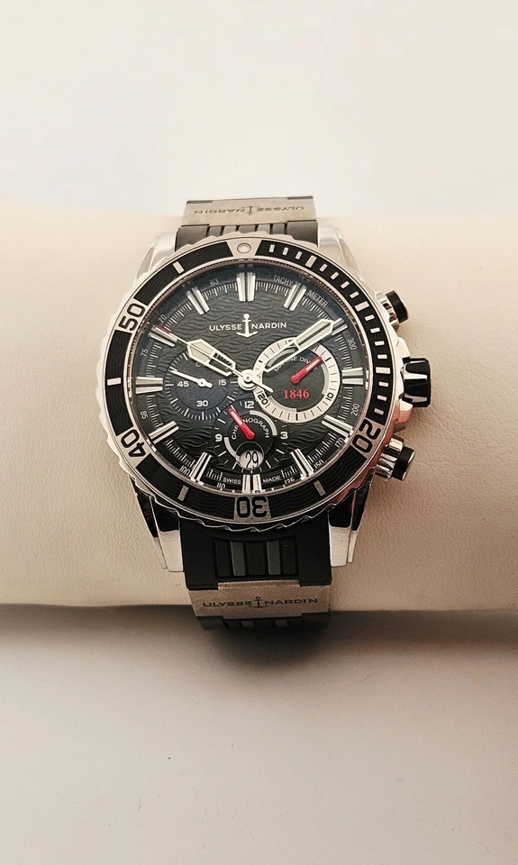 Ulysse Nardin Diver Cronógrafo 44mm Esfera Negra Reloj Hombre 7' Foto 2 de 4