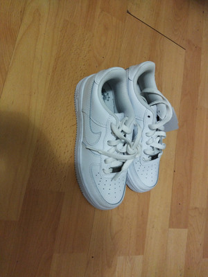 EU Größe 35,5 (GS) - Nike Air Force 1 Low White