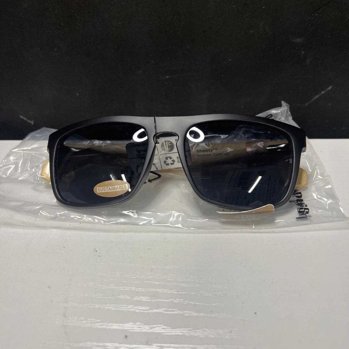 Pugs Black Square Sunglasses for Men for sale | eBay display picture 2