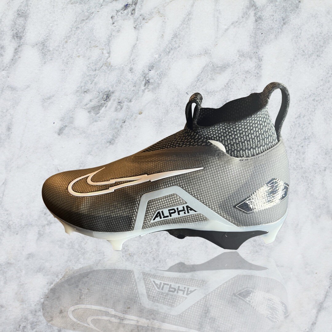 Size 11.5 Men display picture 1