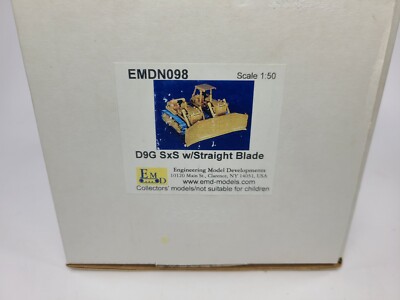 Caterpillar Cat D9G SxS Dozer with Straight Blade EMD 1:50 Scale