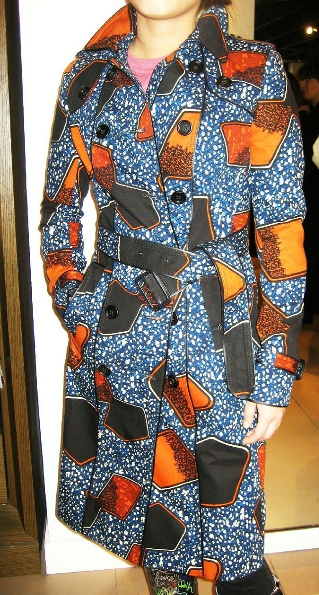 GQ1127◇Burberrys Prorsum Collection $2,995 RUNWAY Burberry Prorsum 2 36 Eclectic Print Trench