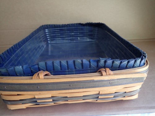 Longaberger 1999 Collector's Club Serving Basket with Protector & liner - Picture 6 of 15