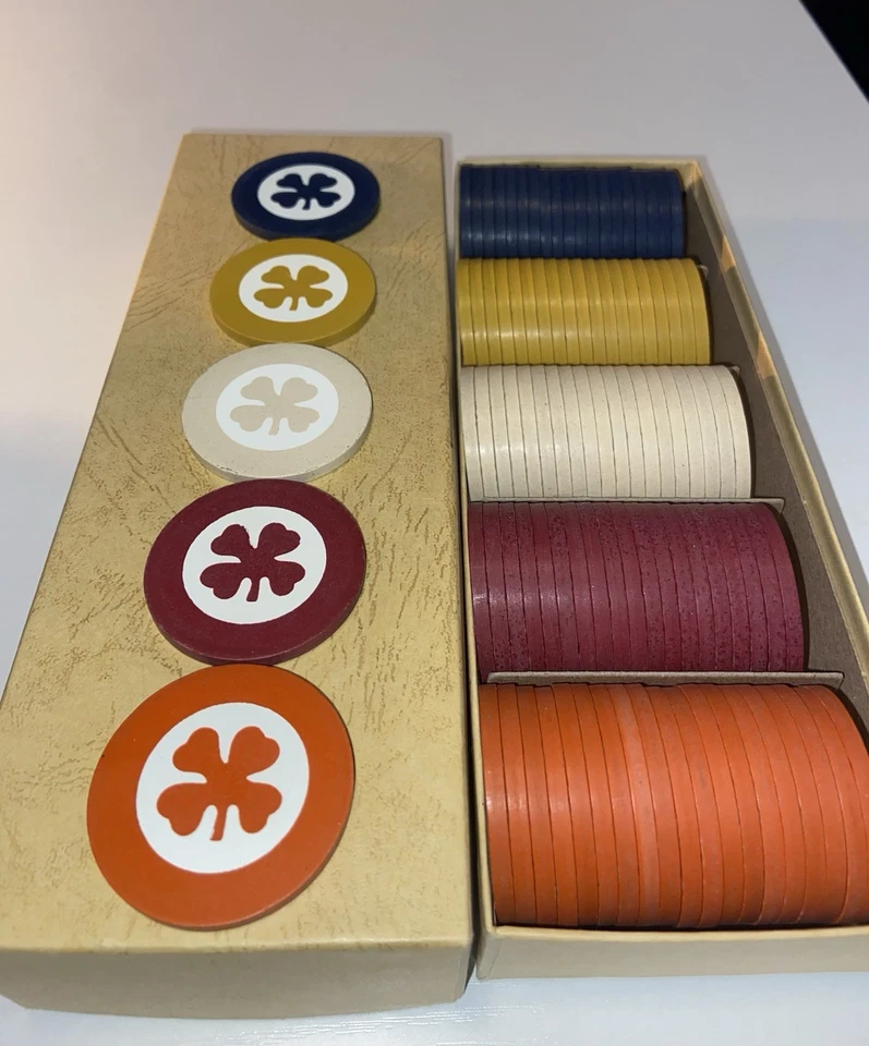 Fichas de póker trébol con incrustaciones de 1905.  Juego de 100.  Como nuevo. Foto 2 de 4