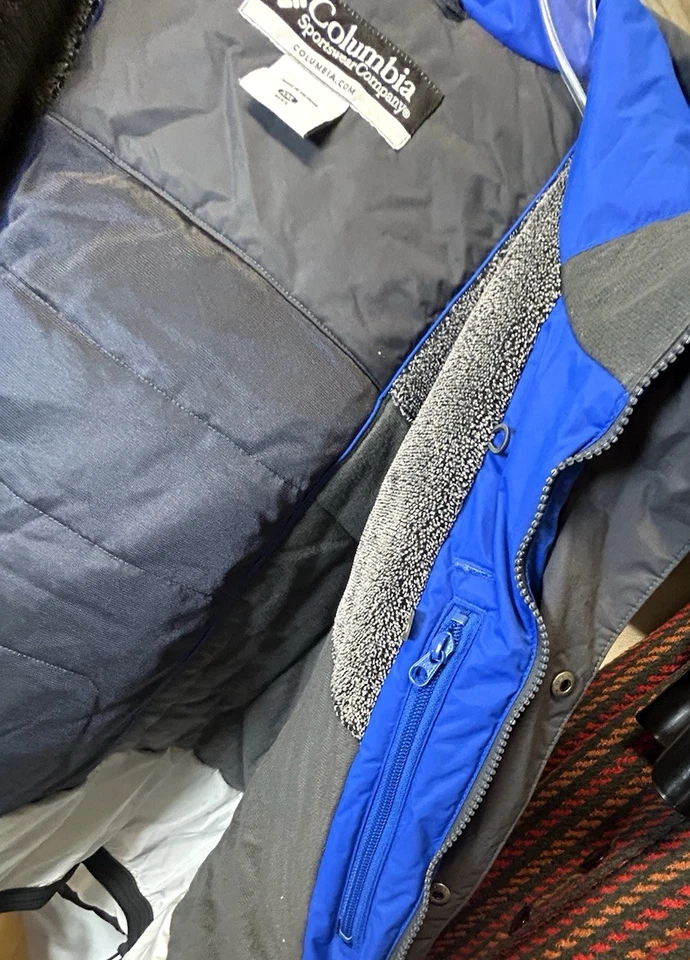 Columbia Hombre Chaqueta de Invierno Azul y Blanco con Capucha Desmontable Talla XXL Foto 2 de 4