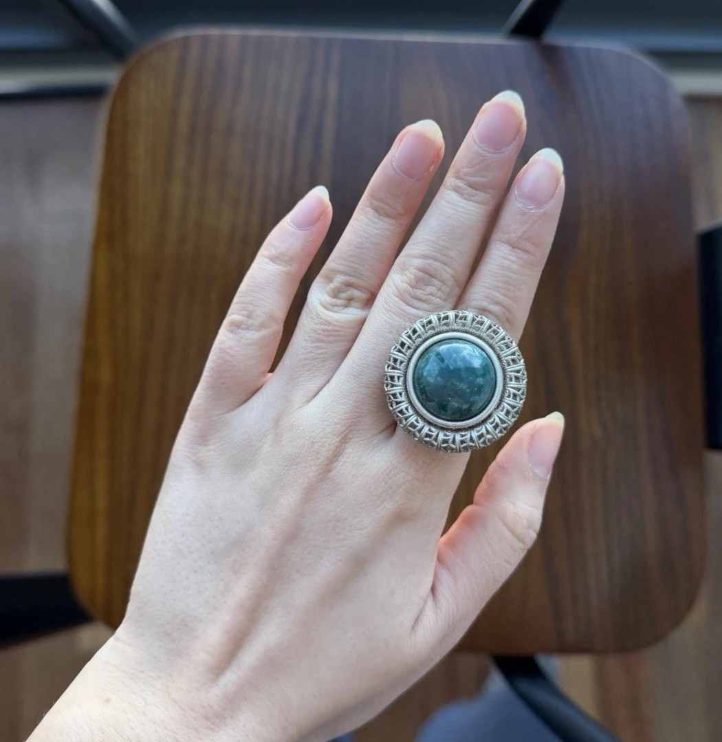 Large Round Green Stone Statement Ring Silver Ton… - image 1