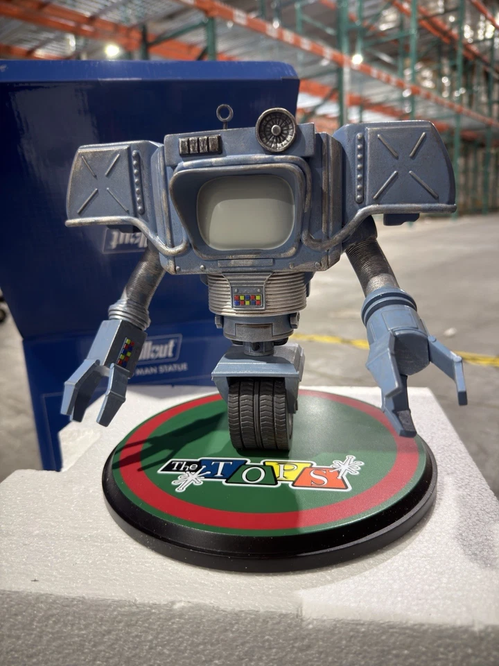 Fallout Yes Man Statue #300/1000 Limited Edition Collectible 2021 - Image 4 of 4