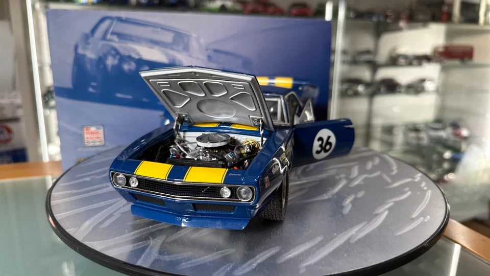 GMP Chevrolet Camaro Z28 67 Penske Sunoco #16 Follmer/Penske 1:18 escala diecast - Imagen 4 de 4
