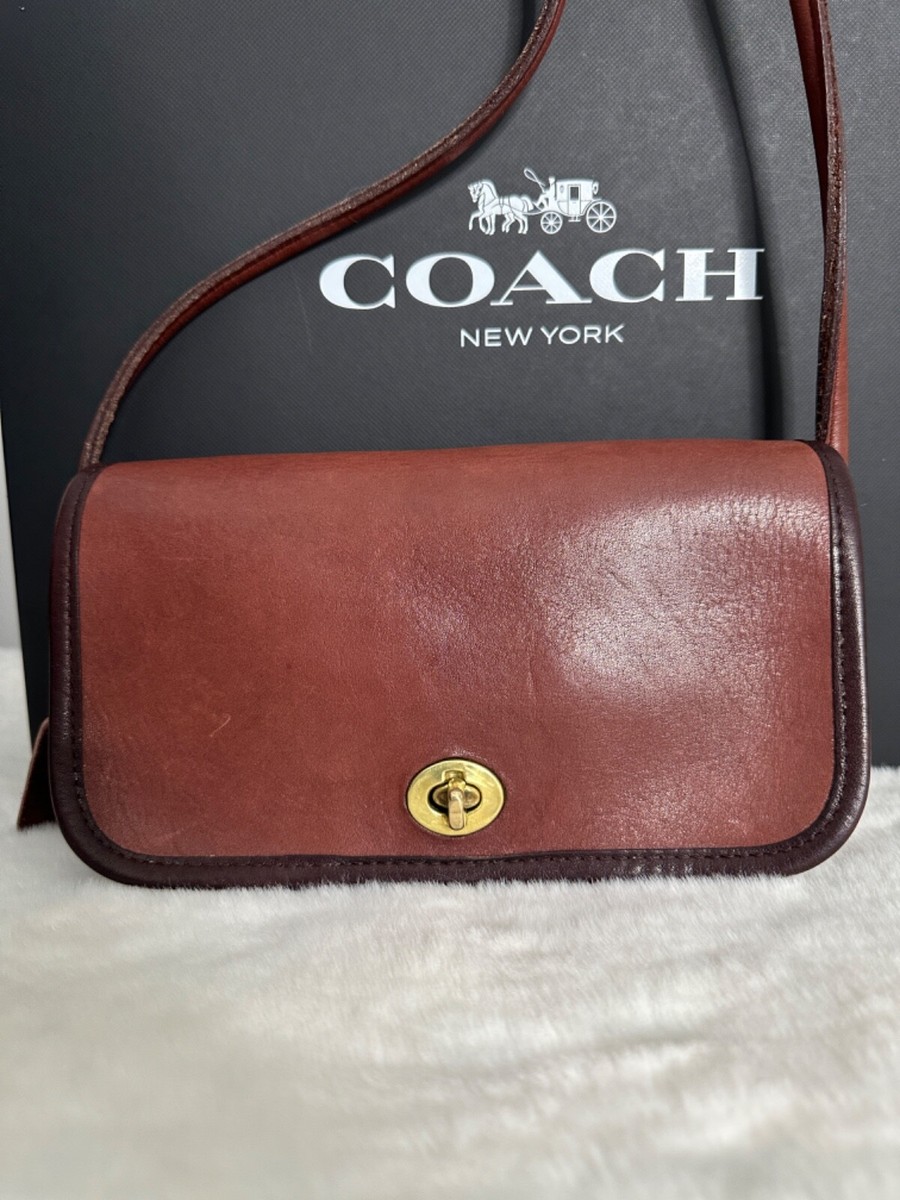 【COACH】Dinky Crossbody Bag Vintage Coach Dinky Crossbody Bag Burgundy Made in NYC