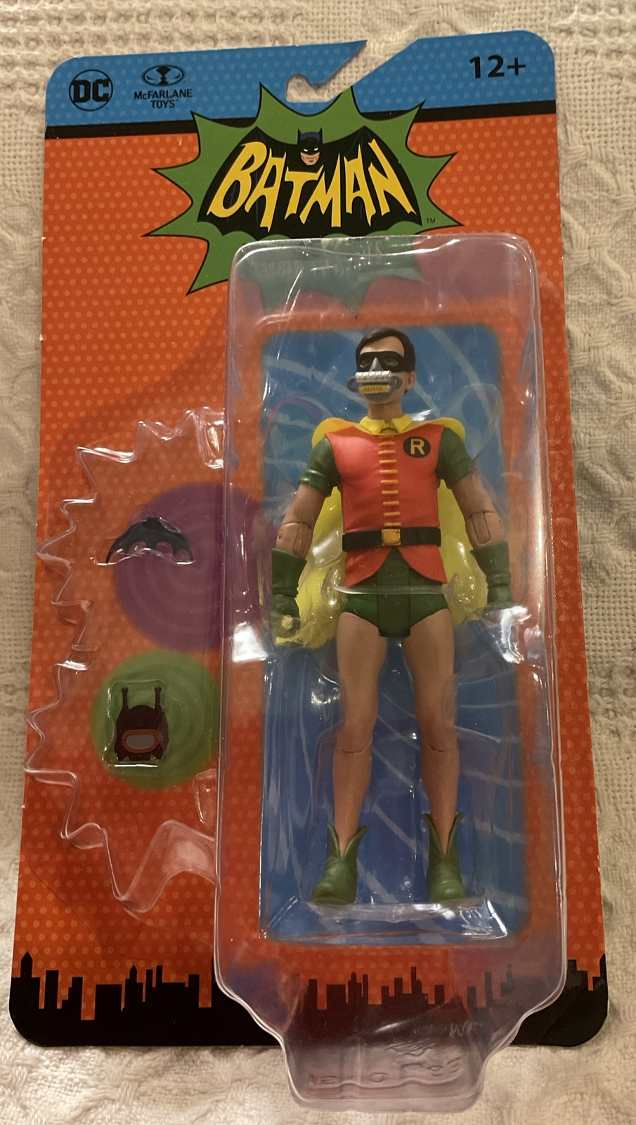 New!  DC McFarlane Retro Batman 1966 Classic TV Series Robin w/ Oxygen Mask