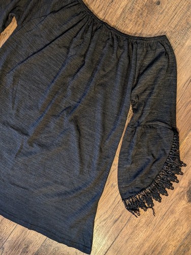 Lildy Women's Black Open Sleeve Lace Tunic Size L-XL NWT Stretchy, Flare Sleeve - Picture 17 of 20