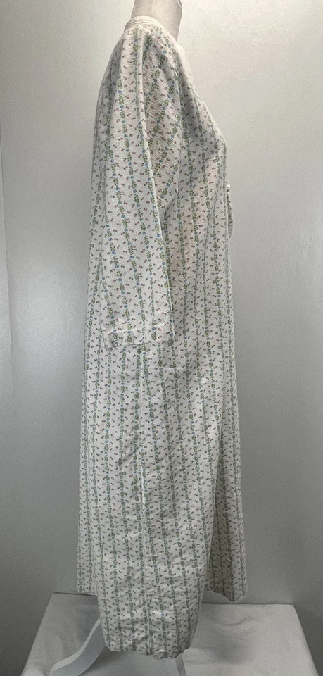 Camisón Vintage JC Penney’s Franela Talla Mediana Largo Floral Usado en Excelente Condición Foto 4 de 4