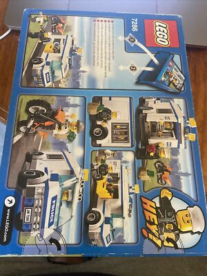 レゴ。パトロールカー。7286 Amazon.com: LEGO Police Prisoner Transport 7286 : Toys & Games