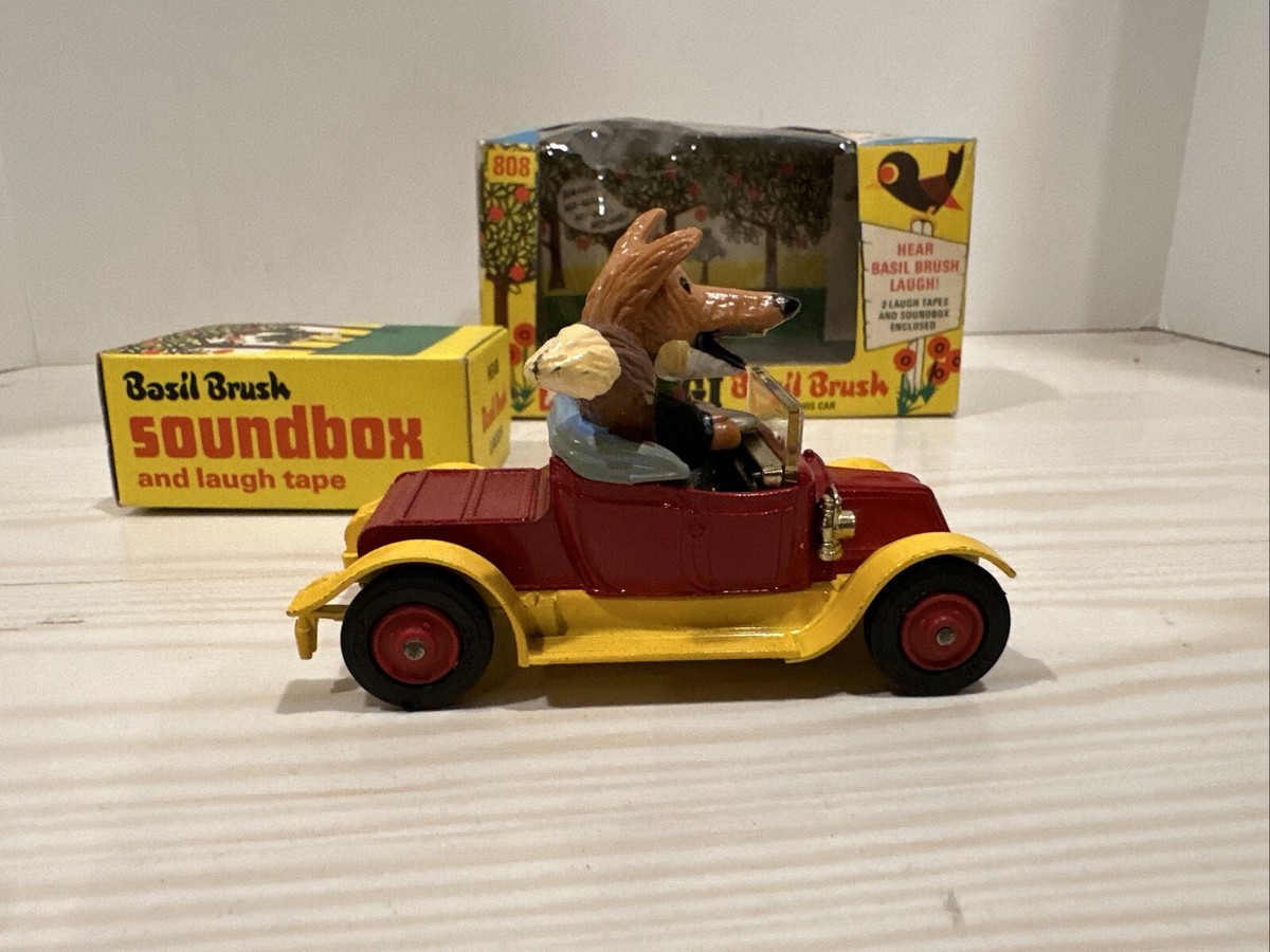 Corgi Toys 808 Basil Brush Car Excellent Condition Original Boxed