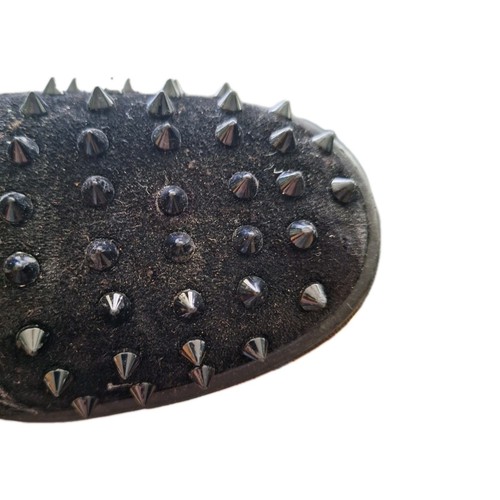 Christian Louboutin Junior Spikes Mens Size 10.5 Low Top Suede Spikes Red Sole - Picture 6 of 9