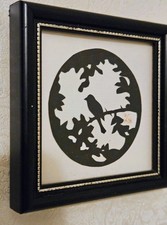 kleiner original Scherenschnitt Vogelmotiv - schön gerahmt 9x9cm mit Rahmen