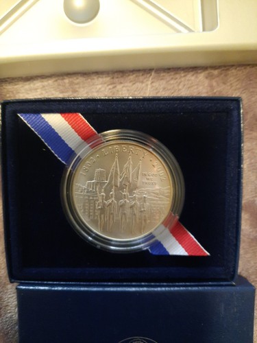 2002 US Commemorative Military Academy Bicentennial Silver Dollar w/ Box & COA - Picture 2 of 3