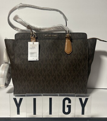    Michael Kors    MK Dee Dee Convertible Brown Signature Tote Bag   GB16