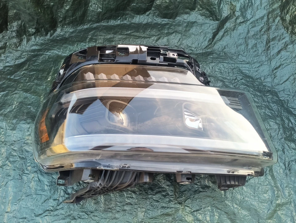 Faro conductor/izquierdo Spyder 19-24 Dodge Ram negro Foto 4 de 4