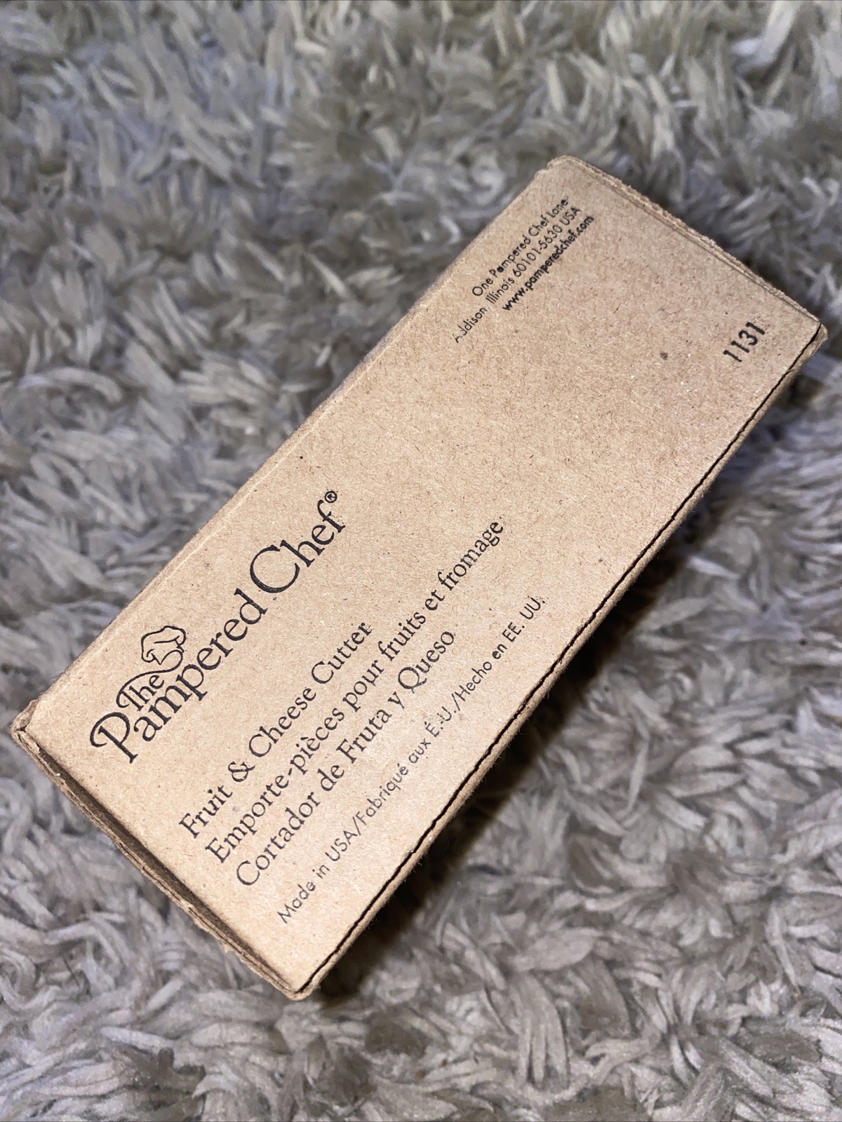 NIB 1131 PAMPERED CHEF FRUIT AND CHEESE CUTTER DISCONTINUED ITEM